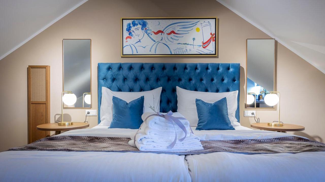 Delphi Hotel & Restaurant Neu Wulmstorf Eksteriør bilde